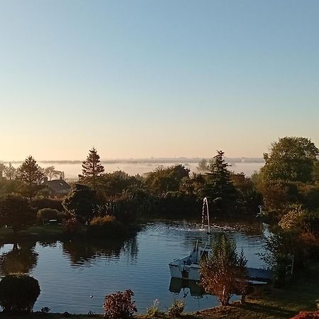 Domaine Du D-Day Bed & Breakfast Saint-Come-du-Mont Dış mekan fotoğraf